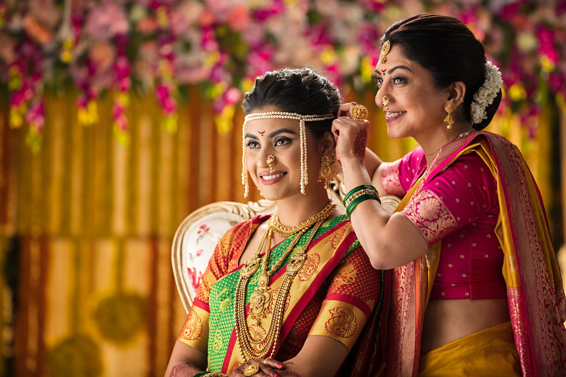 Marathi bride in traditional wedding attire